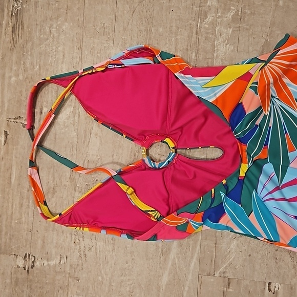 💕BLEU ROD BEATTIE💕 Life Of The Party Plunge Neck One Piece Swimsuit ~ 6 NWT - Picture 9 of 13